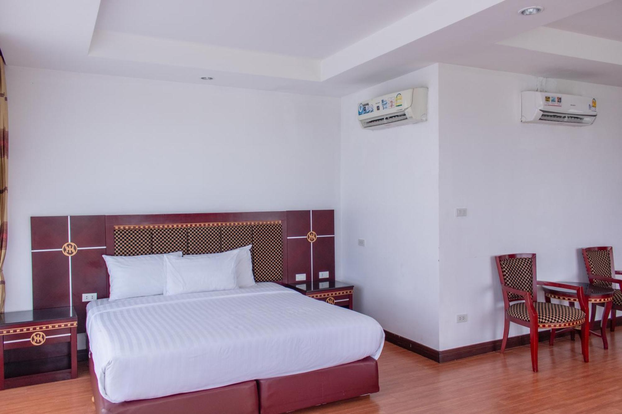 Jomtien Hisotel Bagian luar foto
